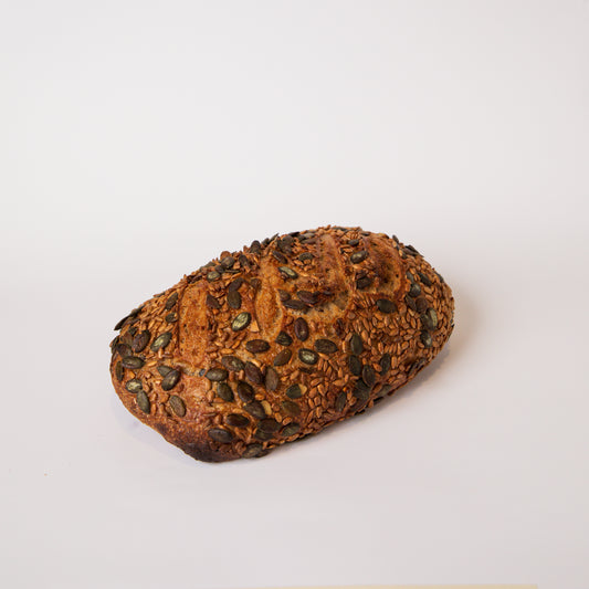 Semínkový kváskový chléb 900g